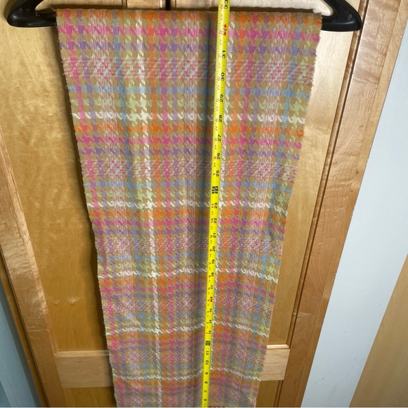100% Cashmere Scarf Made in Scotland 64” x 12” Warm & Cozy 🍁 Pink Orange Blue - Picture 9 of 11